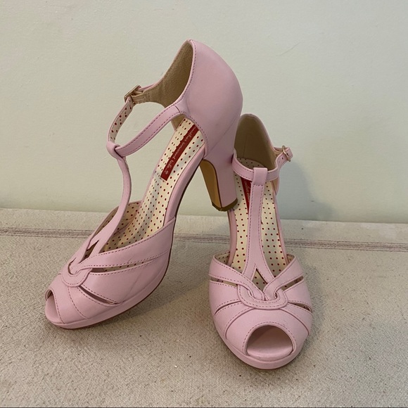 ModCloth Pink T-Strap Platform Rockabilly Heels - Picture 2 of 16